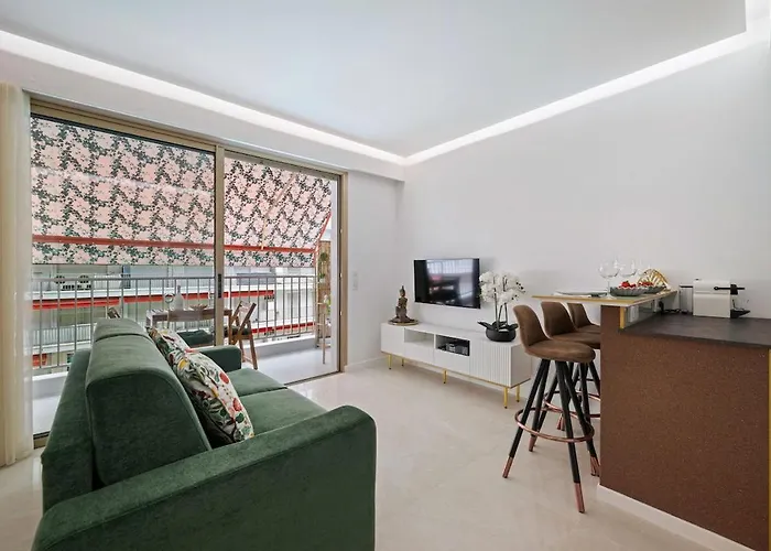 Lamazonico - Proche Centre - Terrasse Clim Apartment Menton