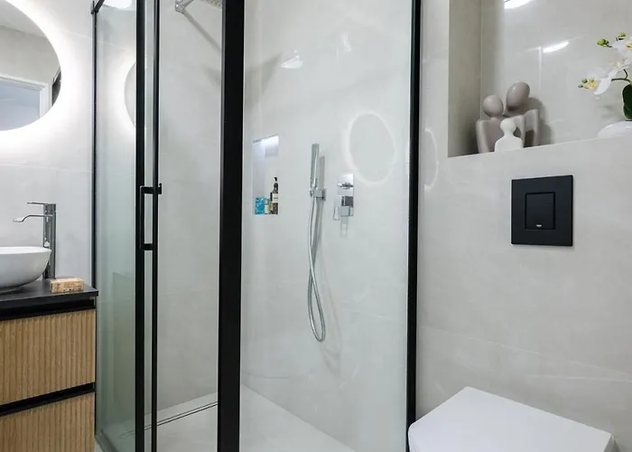 Lamazonico - Proche Centre - Terrasse Clim * Menton